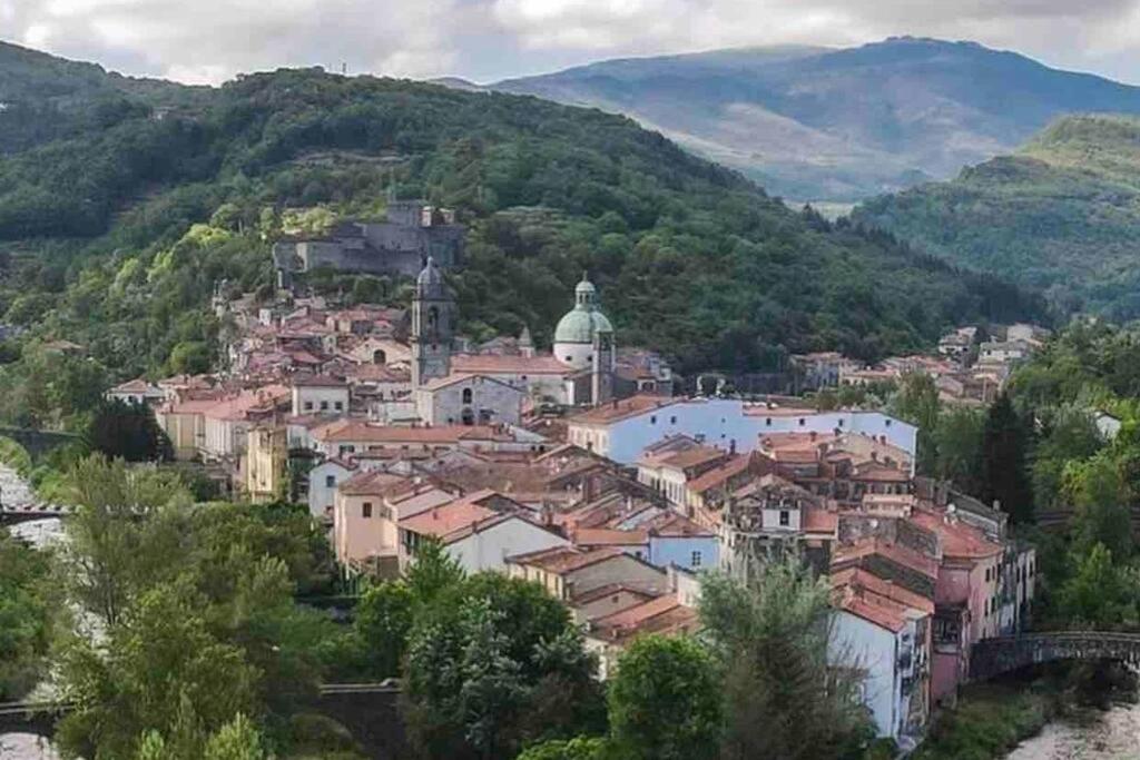 Appartamento Incoronata Pontremoli Exterior photo